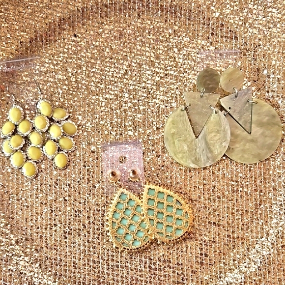 Gold and Green Leaf-Shaped Earrings - Picture 3 of 3